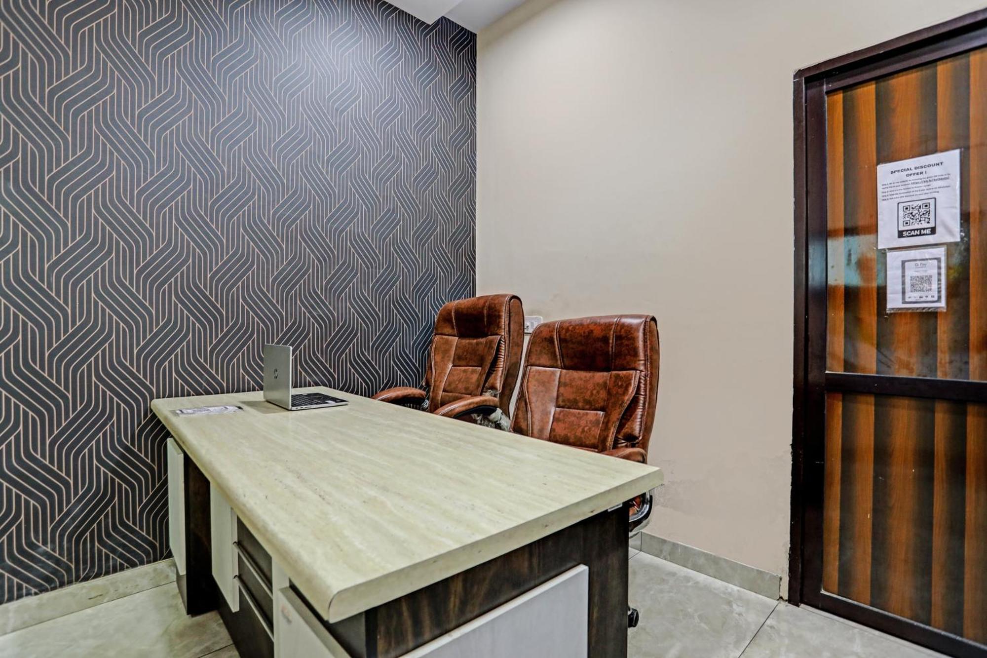 Hotel Dream Lounge Džalandhar Exteriér fotografie